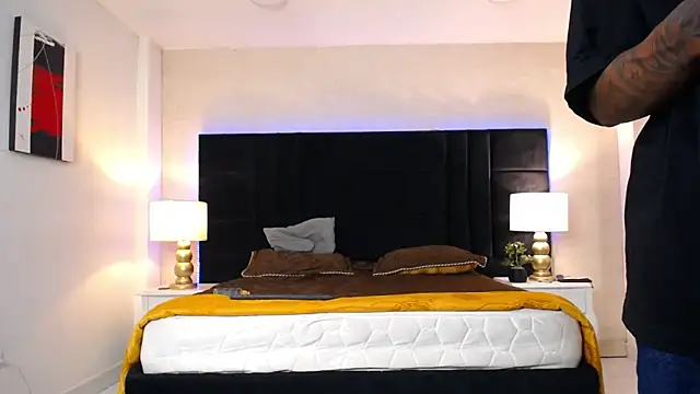 SkylerBigxxx webcam