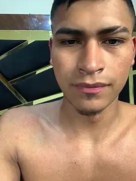 Emiliano_Reyes webcam