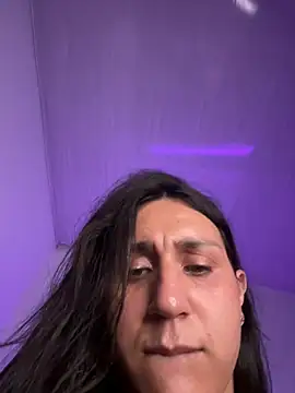 AryloverX live cam on StripChat