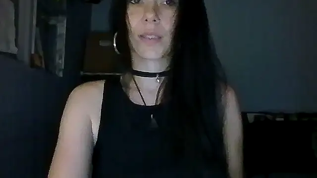 chicacastilla live cam on StripChat