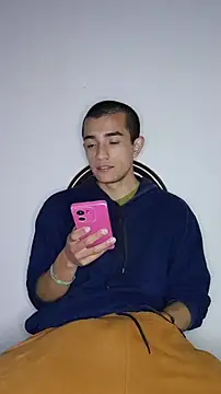 Thick_Cock live cam on StripChat