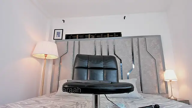 _Saraah webcam