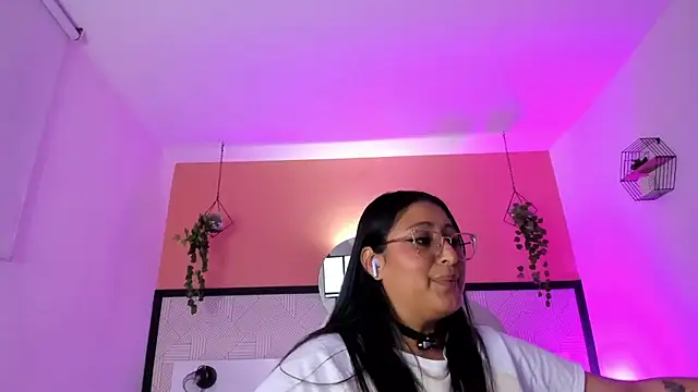 Amber_gold_ webcam