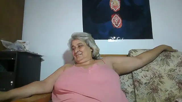 ExquisiteMature webcam