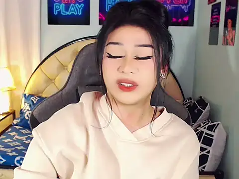 SexxyTsLoverr webcam