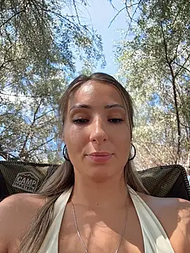 Wonder_Kari webcam