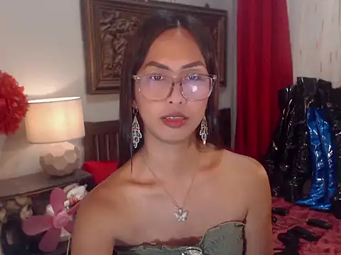 Nathalieheartt webcam