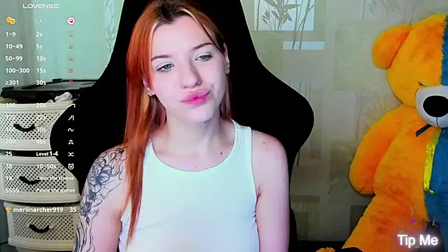 MeganNewCat webcam