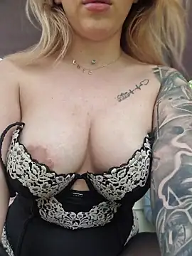 IveySin webcam