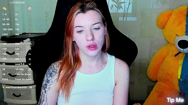 MeganNewCat webcam
