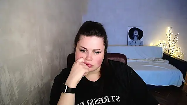 Emily_Mo webcam