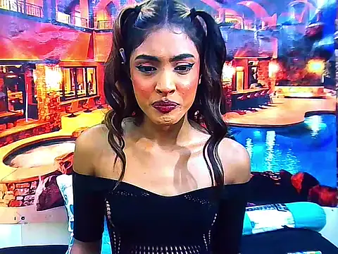 IndianPretty14u2Luv webcam