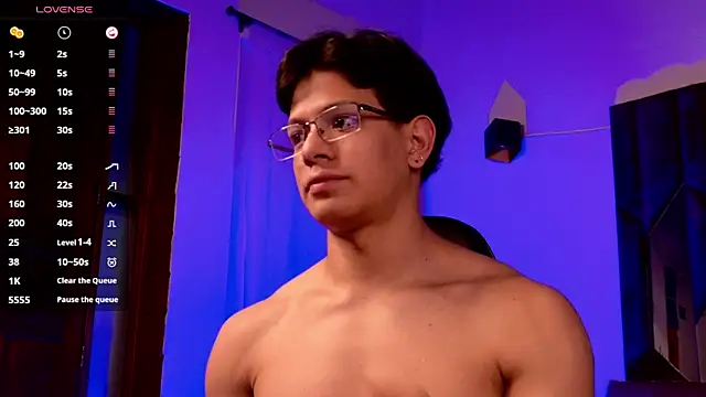 TonyPetrovjs live cam on StripChat