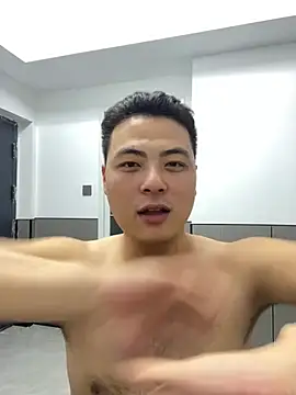 SYT_bingbing live cam on StripChat