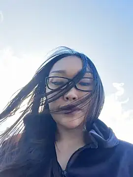 trytomakememoam webcam