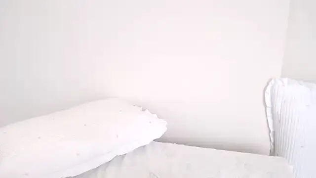 KimiKartman live cam on StripChat