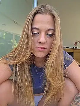 Luna_Lynn