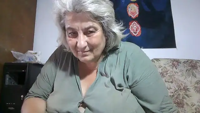 ExquisiteMature webcam
