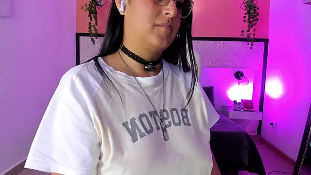Amber_gold_ webcam