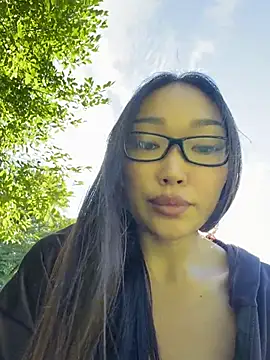 trytomakememoam webcam