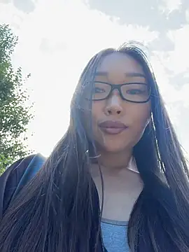 trytomakememoam webcam