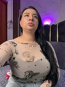 Abril_Luv webcam