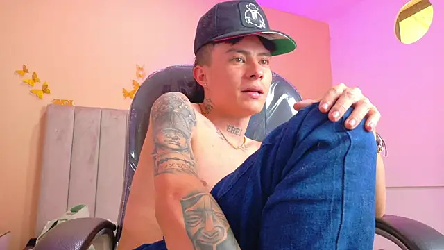 Nascary_Fox webcam