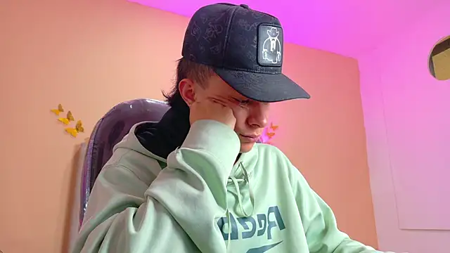 Nascary_Fox webcam