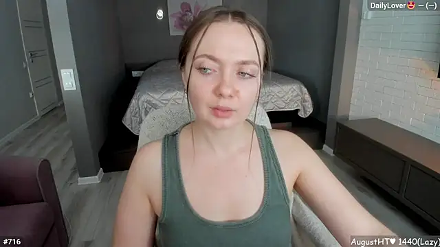 LizaGost webcam