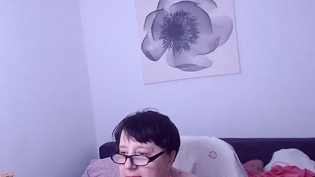 ChristaRose live cam on StripChat