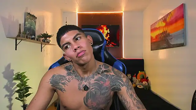 Damian_latinxxx live cam