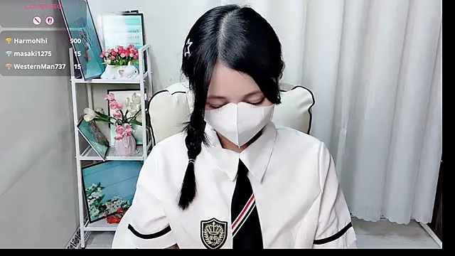 Clover_Nhi webcam