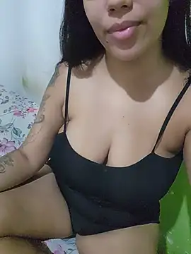 biancaalvess live cam on StripChat