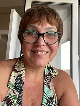 bettybutter_ webcam