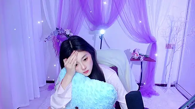 Tili_Lucky webcam