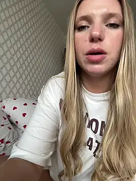 adel_secret webcam