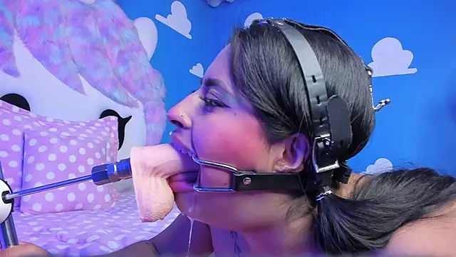 miss___anya webcam