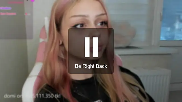 MelonyEmo webcam