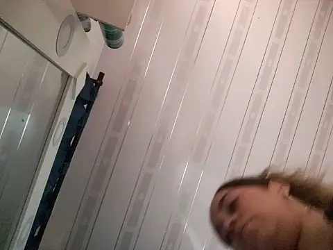 LaurenWelly_ webcam