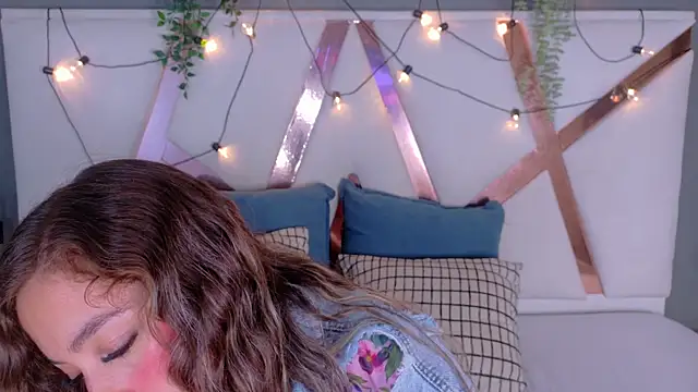 MyApril__ webcam
