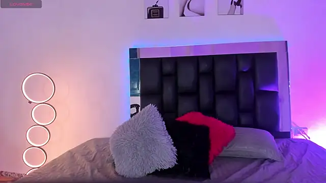 Isabella_Moon9 webcam