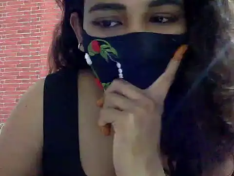 Nisha-moon webcam
