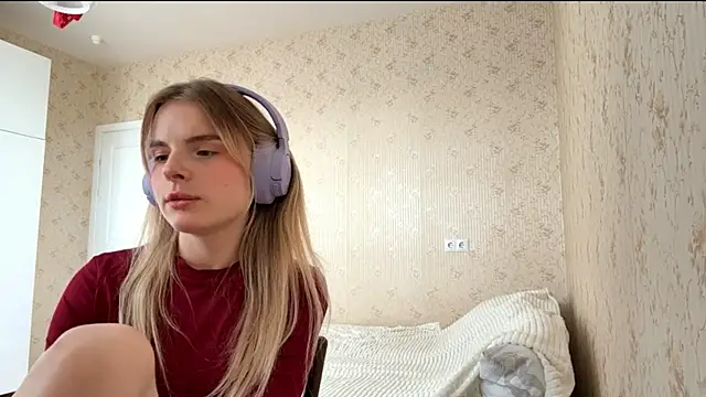 TeodoraBinney webcam
