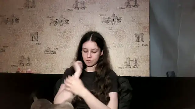 ElinoreHuxman webcam