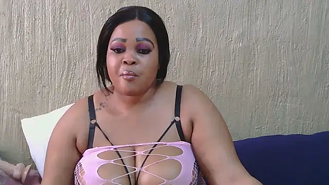 JuicyHoneyXO webcam