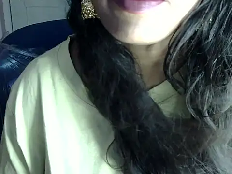 Zara_Sidd webcam
