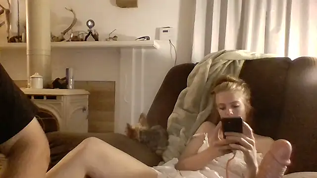 littilebutcute webcam