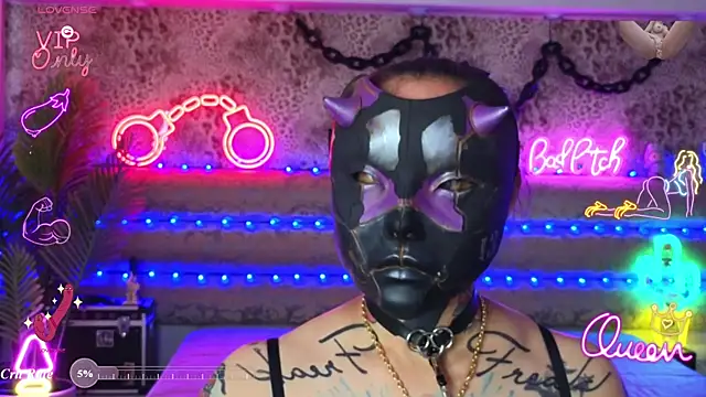 Cool_Freak_ webcam