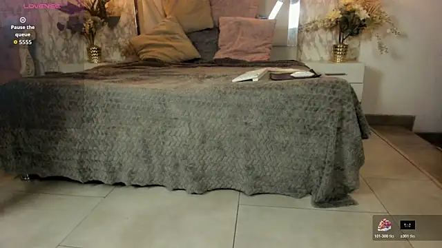 Mysterius_Woman webcam