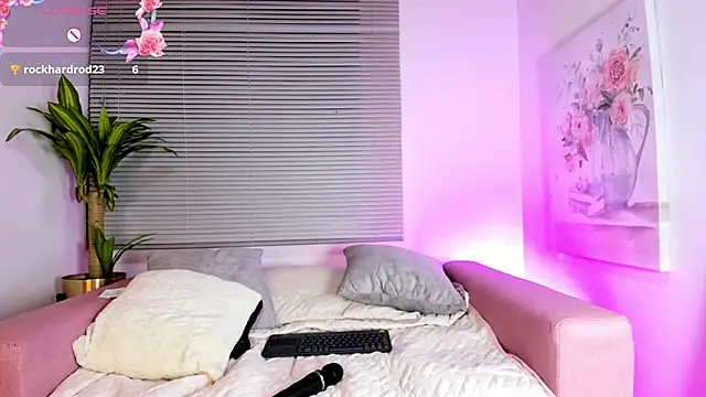 emily_burton18 webcam